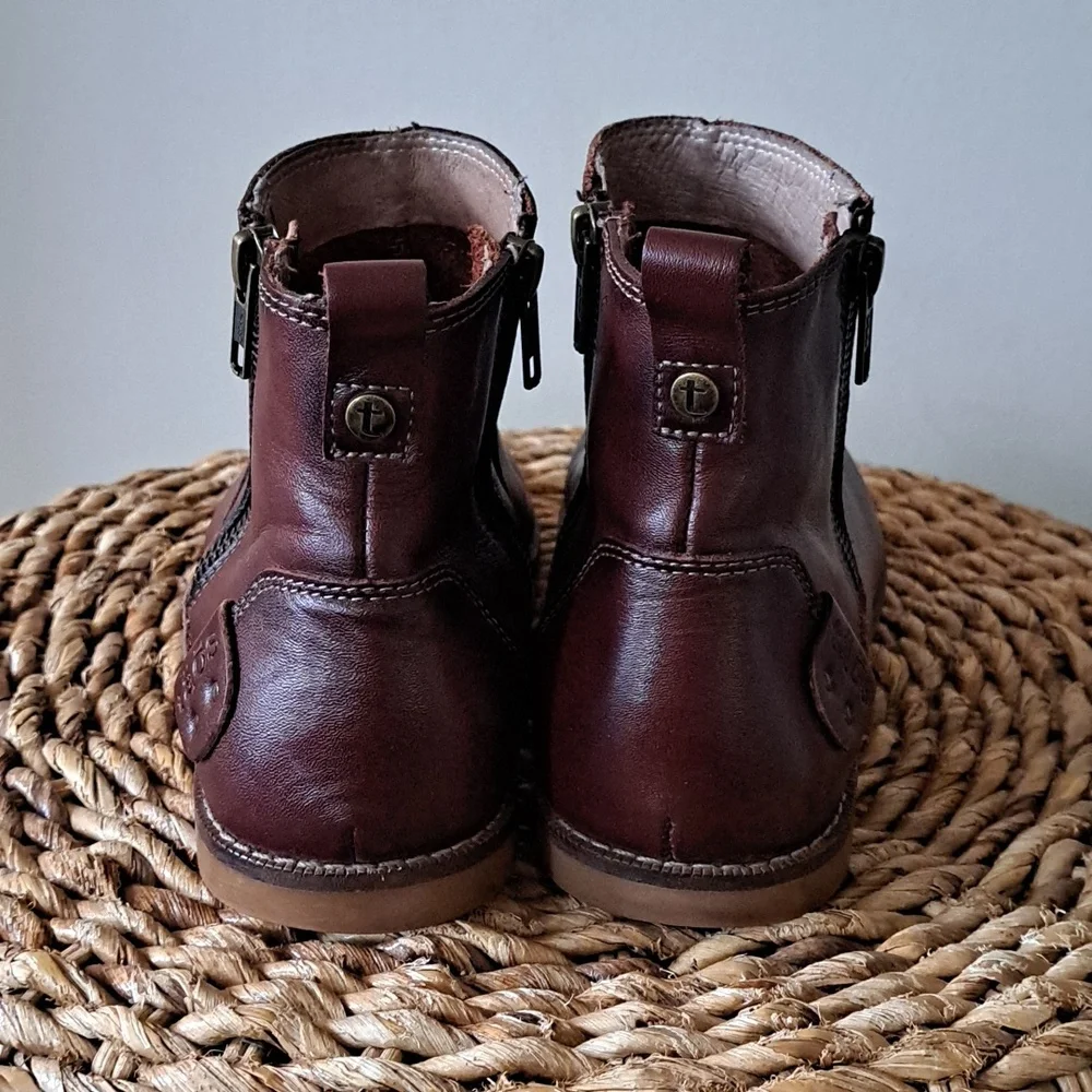 TAOS Womens‎ Double Time Out Whiskey Brown Leather Preppy Ankle Zip Booties 8.5
